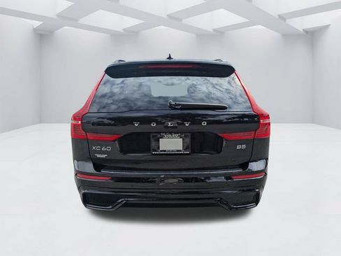 Certified 2024 Volvo XC60 B5 Plus w/ Protection Package Premier AWD/4WD image 6