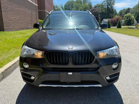 Used 2017 BMW X3 xDrive28i AWD/4WD image 2