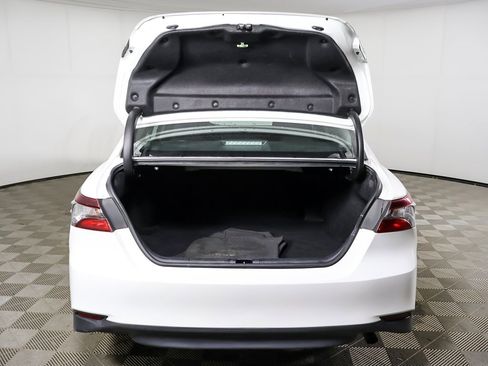 Used 2024 Toyota Camry LE image 12