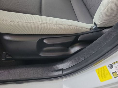 Used 2024 Toyota Corolla LE image 22