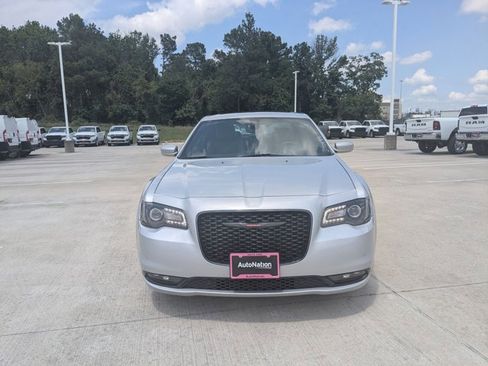 Used 2023 Chrysler 300 S image 2