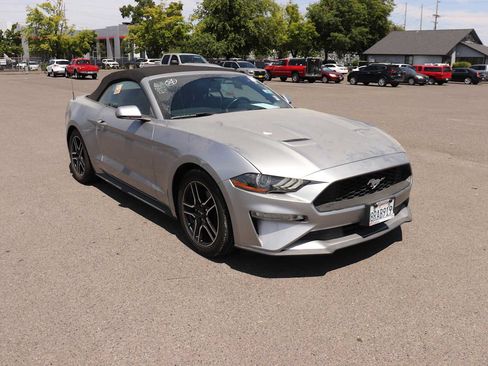 Used 2020 Ford Mustang Premium RWD image 3