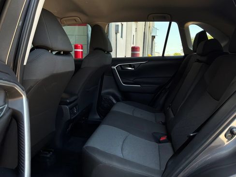 Used 2025 Toyota RAV4 XLE FWD image 12