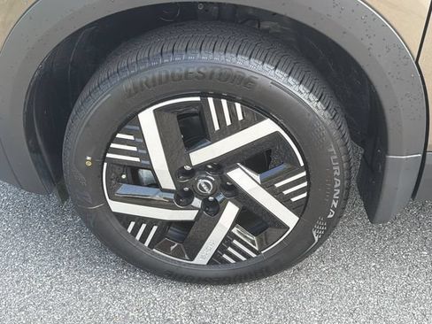 Certified 2026 Nissan Kicks SV FWD image 13