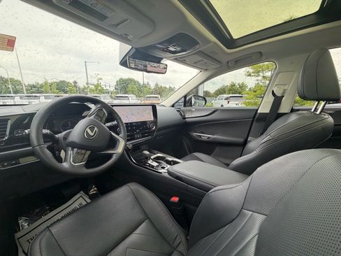 Used 2024 Lexus NX 350 AWD w/ Vision Package image 8