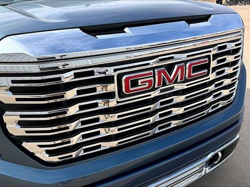 New 2026 GMC Sierra 1500 Denali w/ Denali Reserve Package image 35