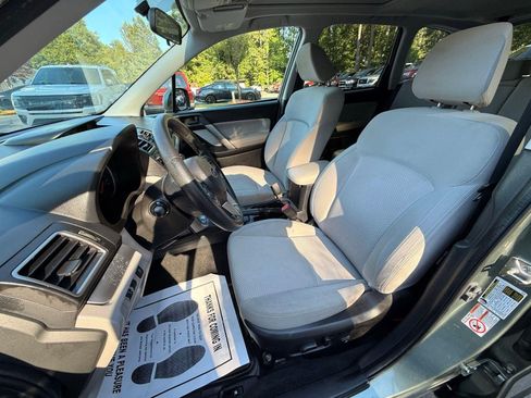 Used 2017 Subaru Forester 2.5i Premium w/ All-Weather Package AWD/4WD image 18