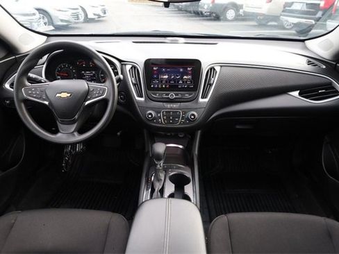 Used 2024 Chevrolet Malibu LT image 20