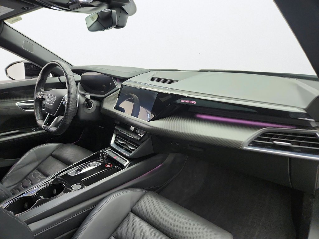 Used 2023 Audi e-tron GT Premium Plus w/ Performance Package AWD/4WD image 29