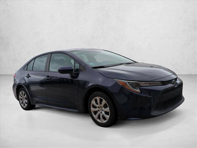 Used 2022 Toyota Corolla LE FWD image 3