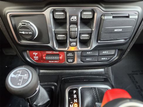 New 2026 Jeep Wrangler Unlimited Rubicon image 17