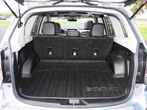 Used 2018 Subaru Forester 2.5i Touring w/ Popular Package #2 AWD/4WD image 19