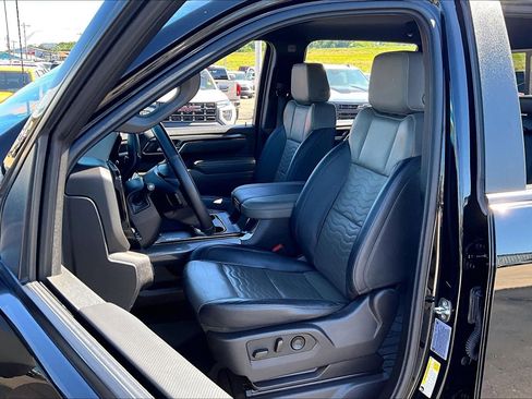 Used 2024 Chevrolet Silverado 2500 ZR2 w/ Technology Package AWD/4WD image 26