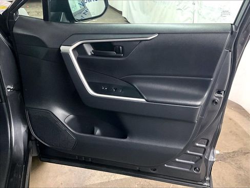 Certified 2025 Toyota RAV4 LE AWD/4WD image 12