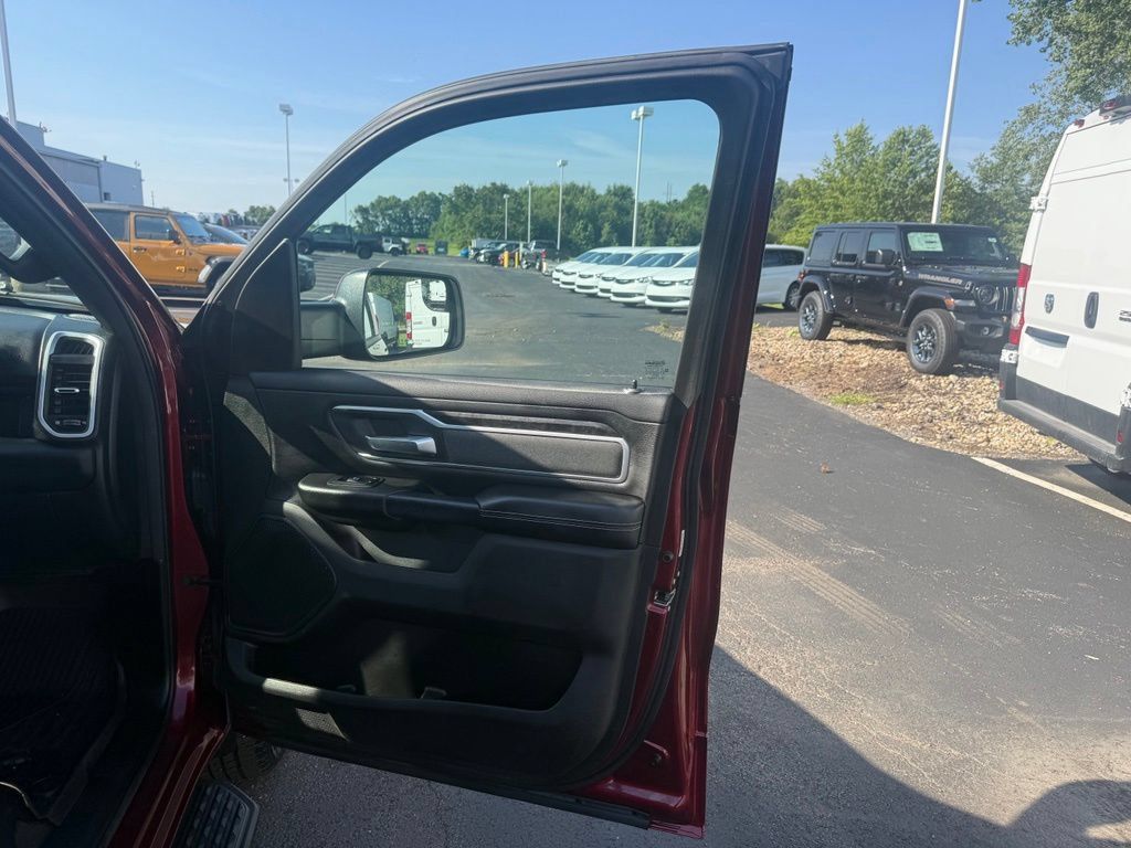 Used 2023 RAM 1500 Big Horn AWD/4WD image 62