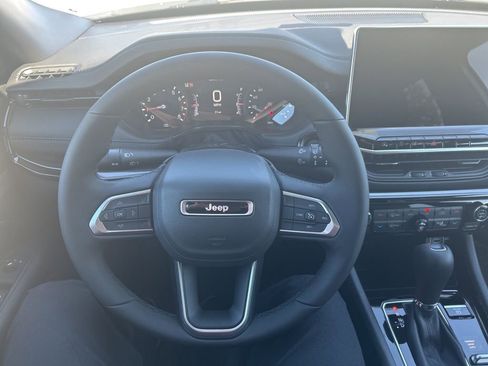 New 2026 Jeep Compass Latitude AWD/4WD image 17