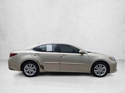 Used 2014 Lexus ES 350 w/ Premium Package FWD image 4
