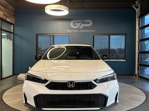 Used 2025 Honda Civic Sport image 8