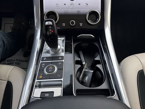 Used 2020 Land Rover Range Rover Sport HSE Dynamic image 42