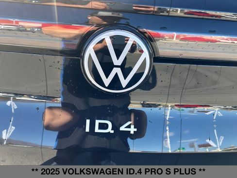 New 2025 Volkswagen ID.4 Pro S Plus image 12