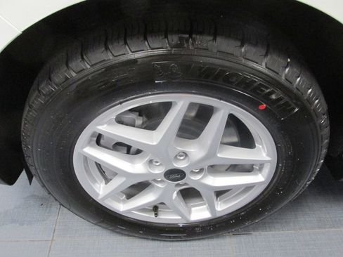 New 2024 Ford Edge SEL w/ Convenience Package image 12