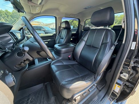 Used 2011 GMC Sierra 1500 SLE w/ Power Tech Package AWD/4WD image 11