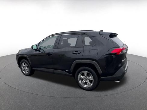 Used 2025 Toyota RAV4 LE image 10