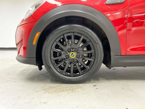 Certified 2023 MINI Cooper SE image 22