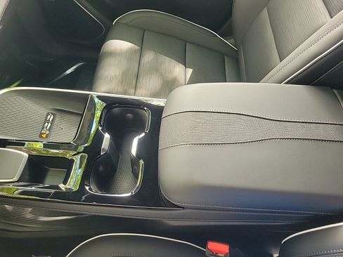 New 2026 Buick Enclave Sport Touring w/ Power Package image 17