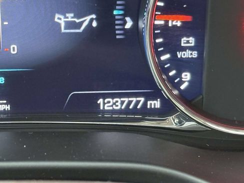 Used 2017 GMC Acadia Denali w/ Technology Package AWD/4WD image 27