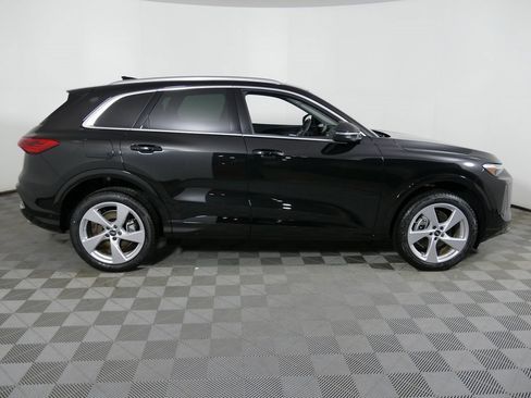 New 2025 Audi Q5 Premium Plus image 2