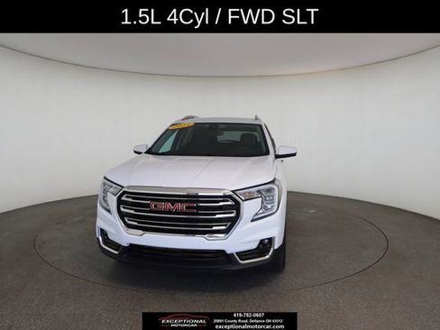 Used 2023 GMC Terrain SLT image 32