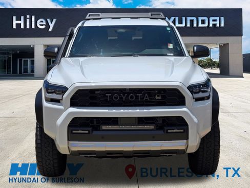 Used 2025 Toyota 4Runner Trailhunter AWD/4WD image 6