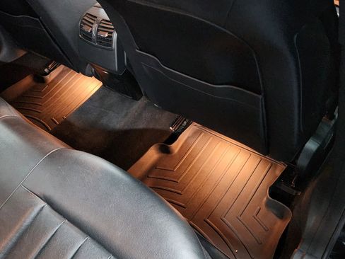 Used 2013 Mercedes-Benz E 350 E 350 4MATIC Wagon 4D image 18