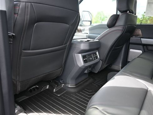 New 2026 Ford F250 Lariat w/ Black Appearance Package AWD/4WD image 24