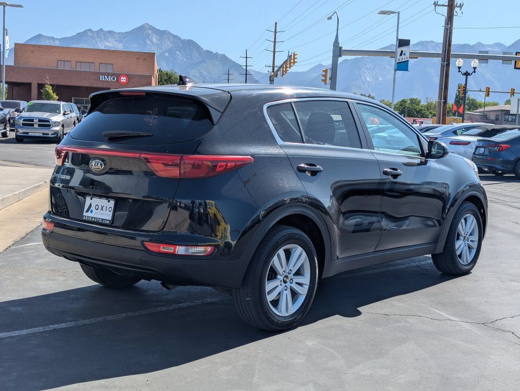 Used 2017 Kia Sportage LX FWD image 4