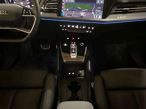 Used 2024 Audi Q4 e-tron Premium Plus w/ Premium Plus image 13