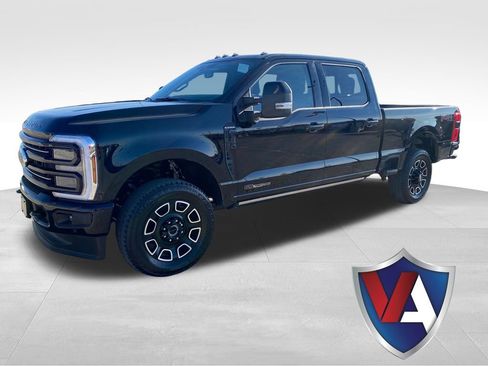 Used 2025 Ford F250 Platinum image 1