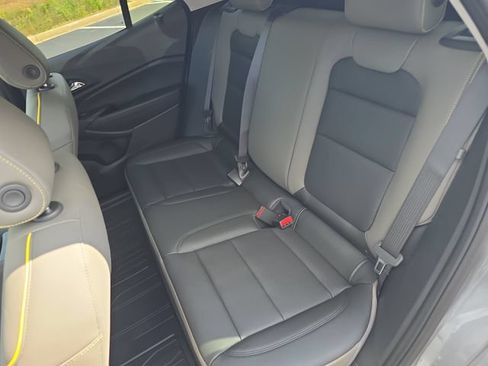 New 2026 Chevrolet Trax ACTIV w/ Sunroof Package FWD image 14