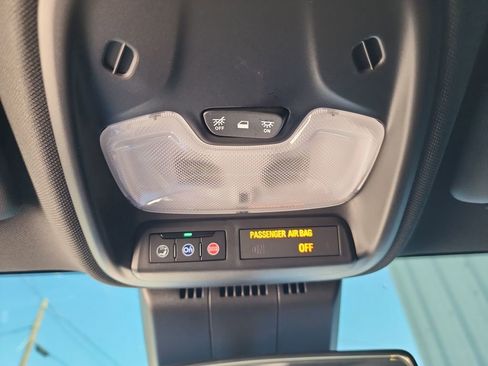 Used 2026 Chevrolet Colorado Trail Boss image 33