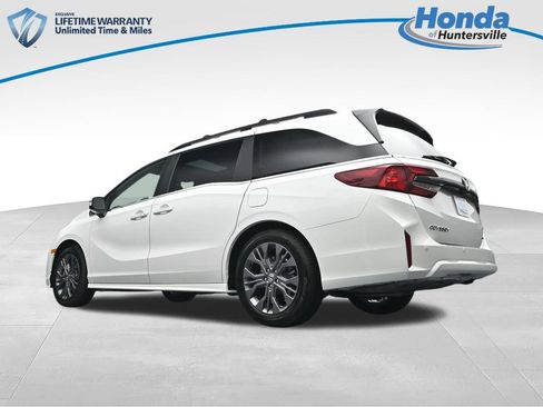 New 2026 Honda Odyssey Touring image 30