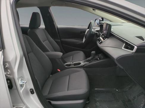 Certified 2025 Toyota Corolla LE image 15