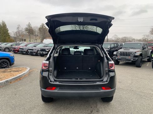 Used 2022 Jeep Compass Latitude w/ Sun and Sound Group image 39