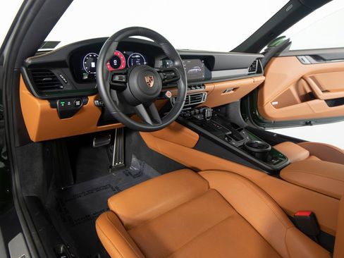 Certified 2026 Porsche 911 Carrera S RWD image 4
