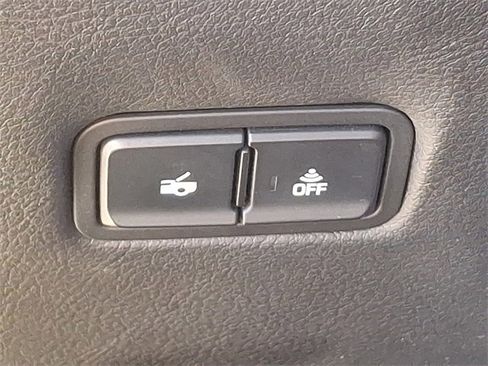 Used 2014 Chevrolet Corvette Stingray Coupe w/ 2LT Preferred Equipment Group image 34