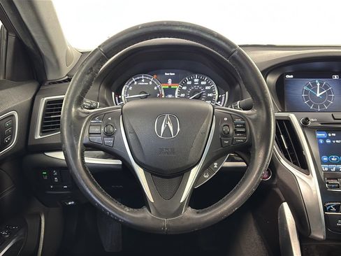 Used 2018 Acura TLX FWD image 10