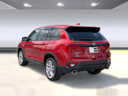 Used 2025 Honda Passport EX-L image 3