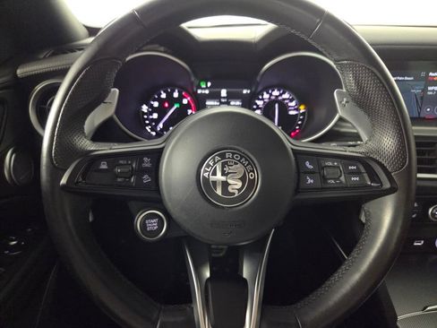 Used 2023 Alfa Romeo Stelvio Veloce AWD/4WD image 15