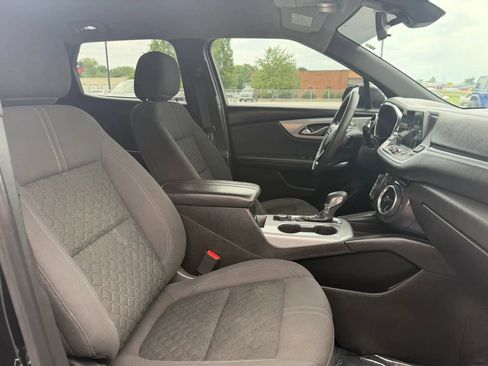 Used 2022 Chevrolet Blazer LT w/ LPO, Black Accent Package FWD image 41