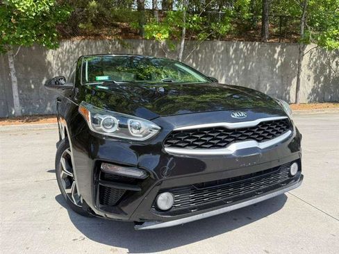 Used 2019 Kia Forte LXS FWD image 1